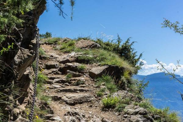 The Vellau Rock Trail