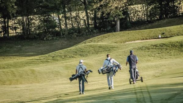 Golf & Mountain Views