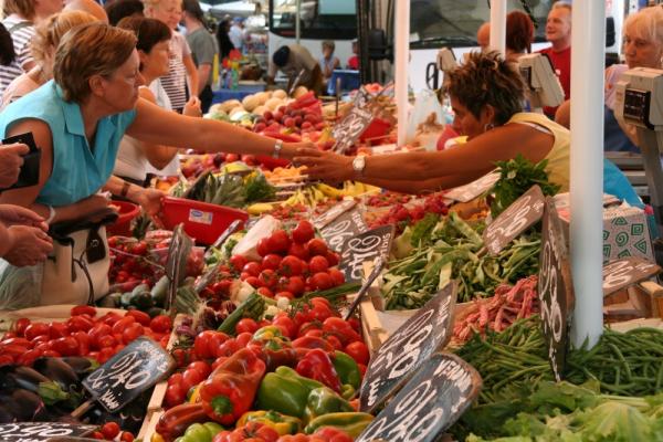 Short break with a visit to the market